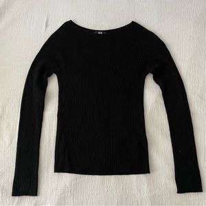 Uniqlo 3D knit ribbed boat neck sweater in black XXS